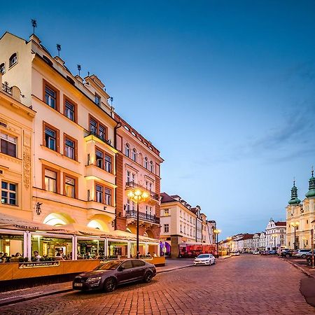 Rooftop Triplex Apartment In Centre Hradec Králové المظهر الخارجي الصورة