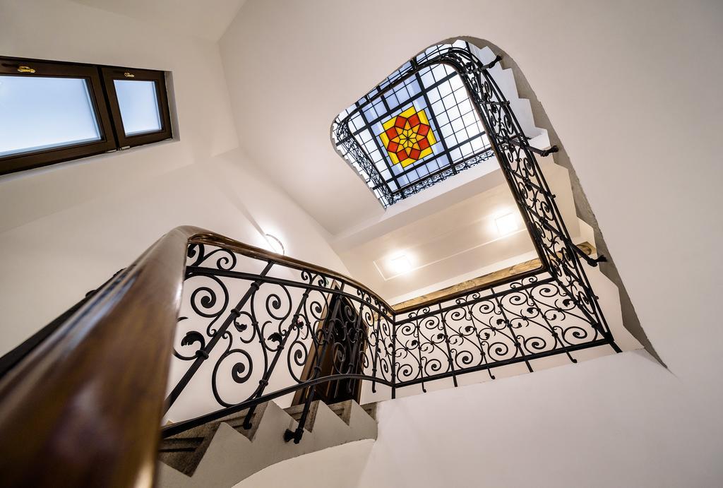 Rooftop Triplex Apartment In Centre Hradec Králové المظهر الخارجي الصورة