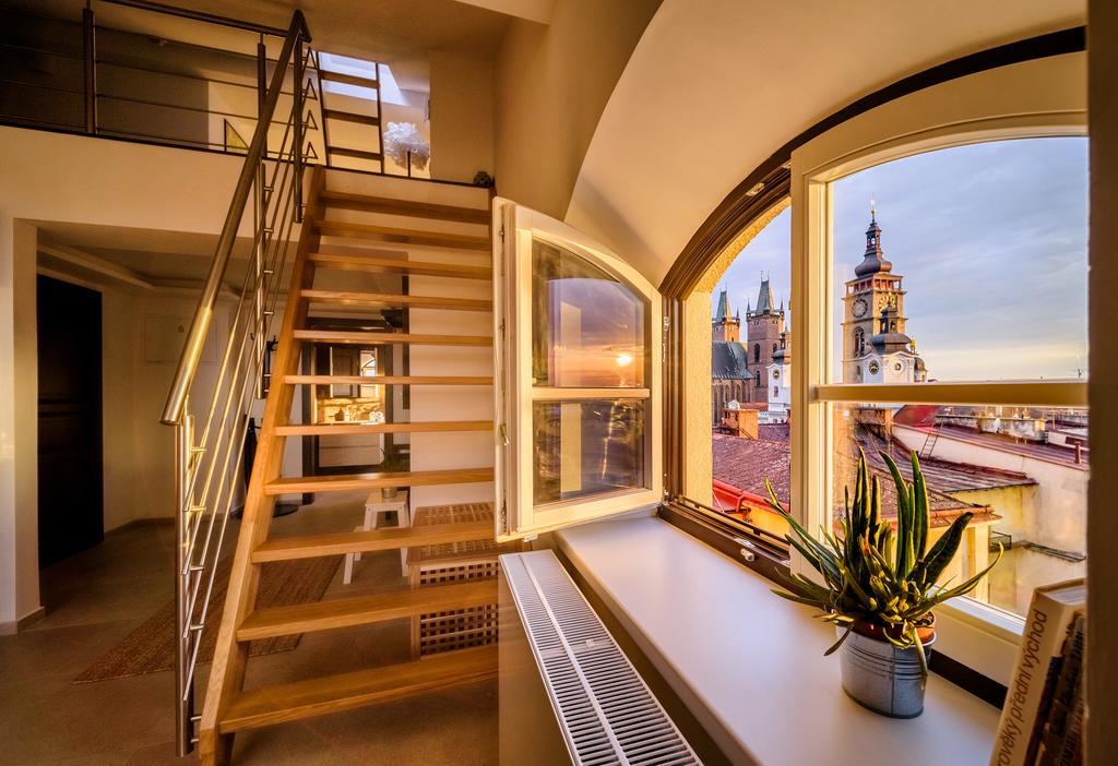 Rooftop Triplex Apartment In Centre Hradec Králové المظهر الخارجي الصورة